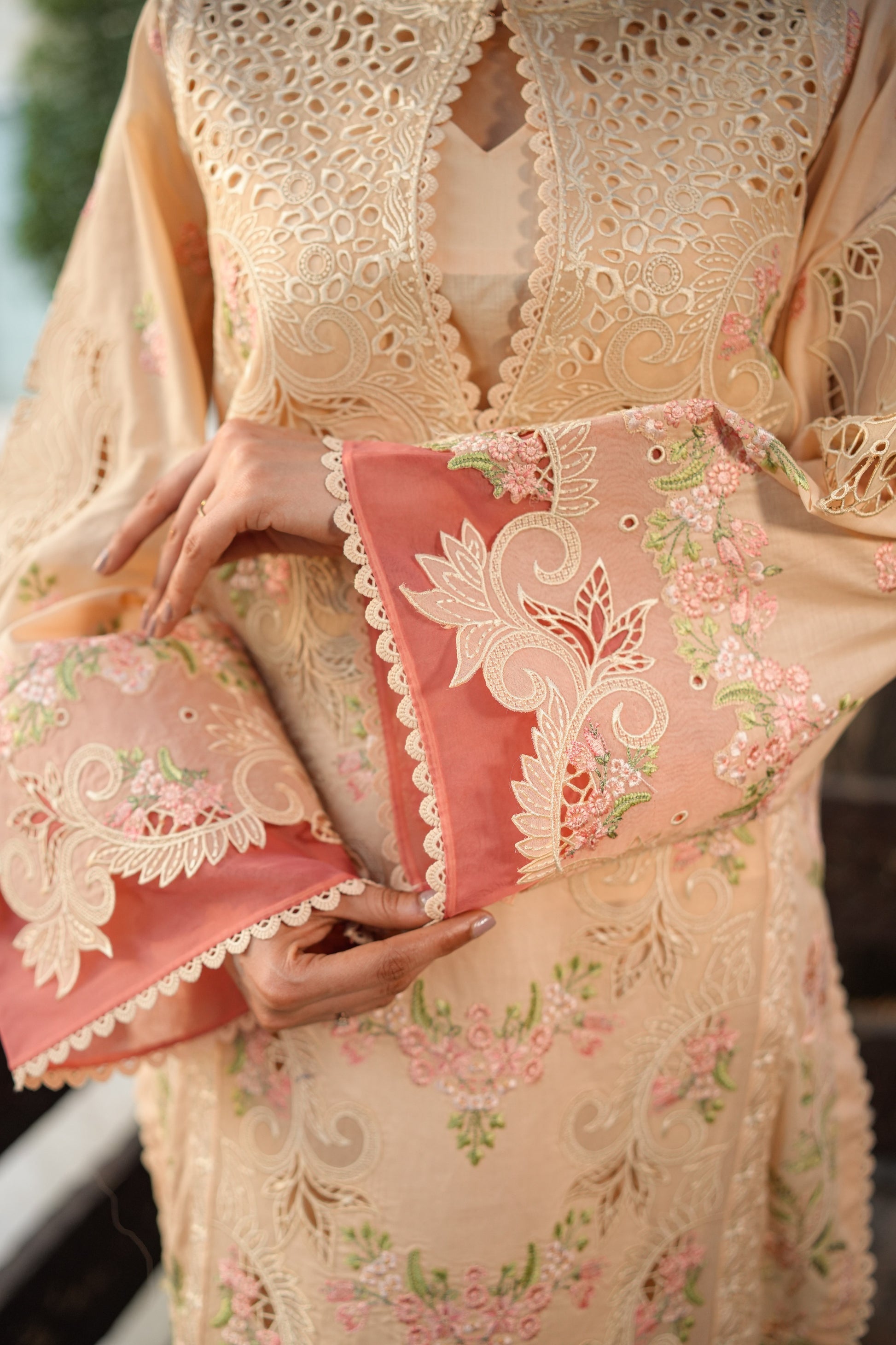 Aneelas - 3pc Embroidered Unstitched Signature Lawn - P3631